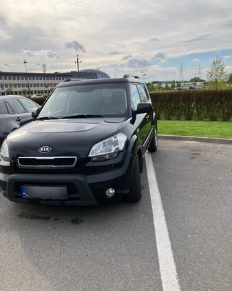 Kia Soul cena 21500 przebieg: 248000, rok produkcji 2011 z Dzierżoniów małe 92